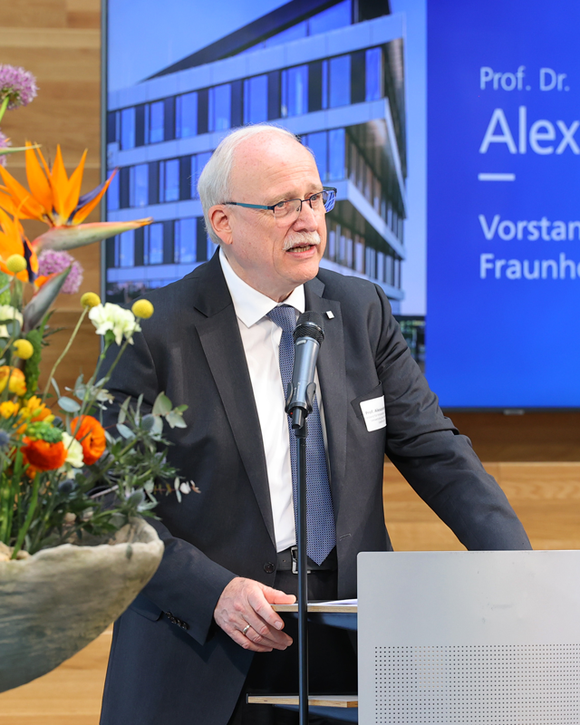 Fraunhofer-Vorstand Prof. Dr. Alexander Kurz